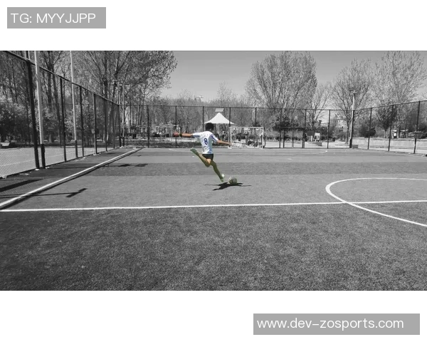 精彩足球远射集锦视频盘点让你领略射门的艺术与力量